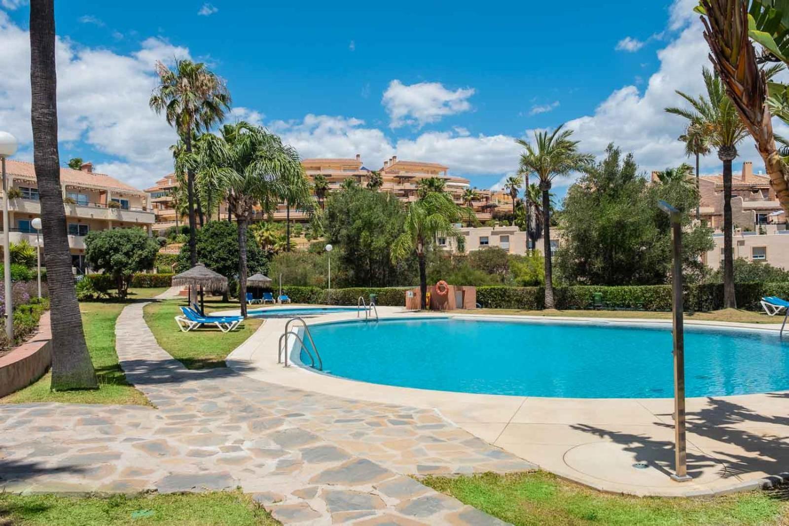 Family & Beach Apartments Mijas Costa & Fuengirola By Alfresco Stays El Faro Экстерьер фото