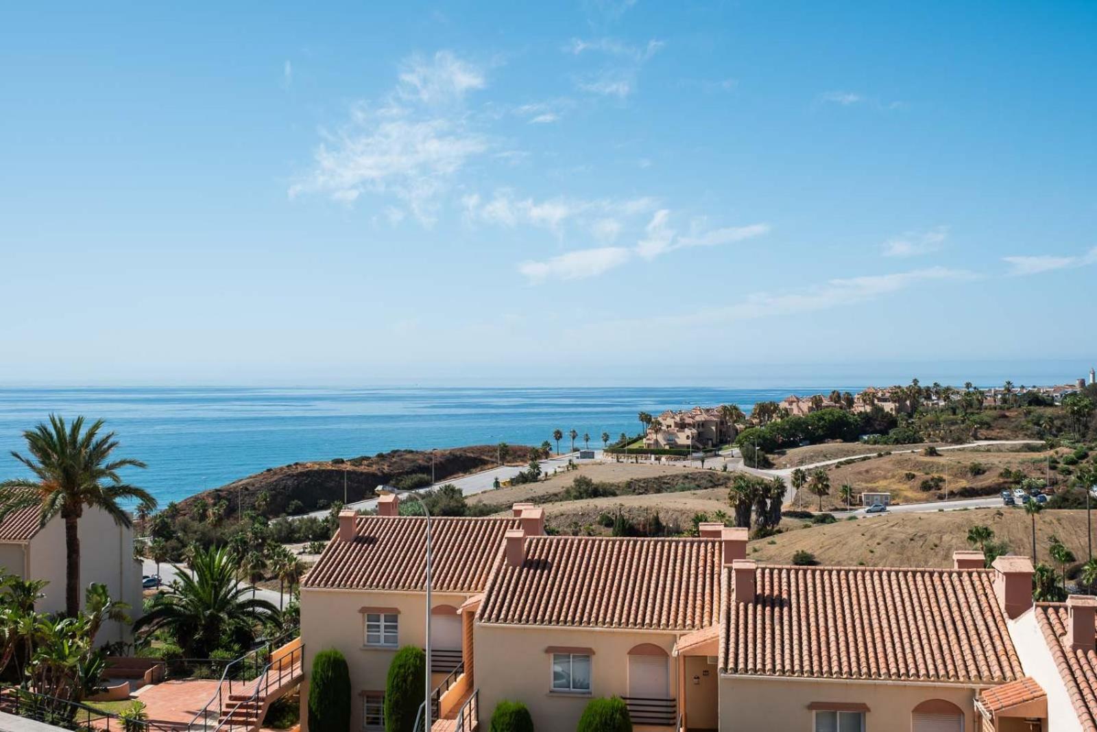 Family & Beach Apartments Mijas Costa & Fuengirola By Alfresco Stays El Faro Экстерьер фото